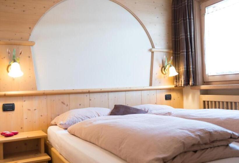 Quarto Quádruplo Estandar, Champagne