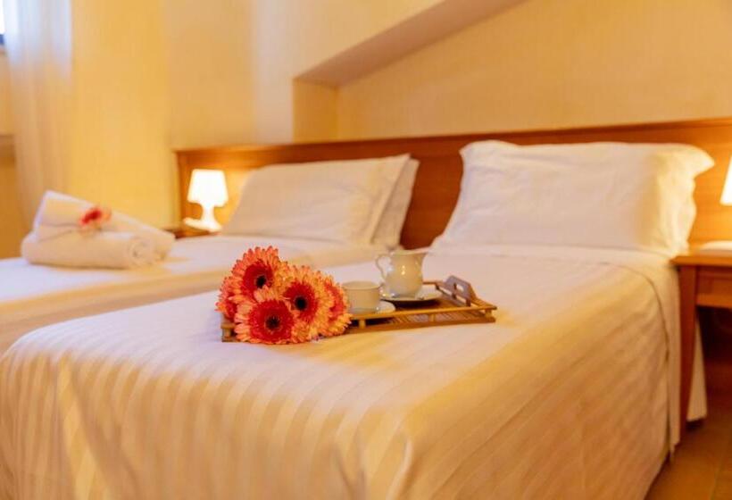 Четырехместный Номер Стандарт, B&b Puerto Seguro