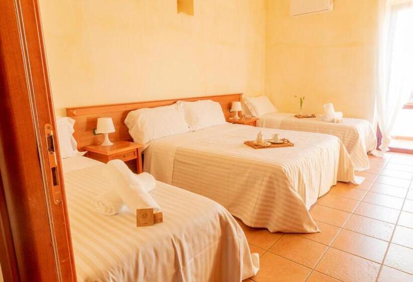 Четырехместный Номер Стандарт, B&b Puerto Seguro