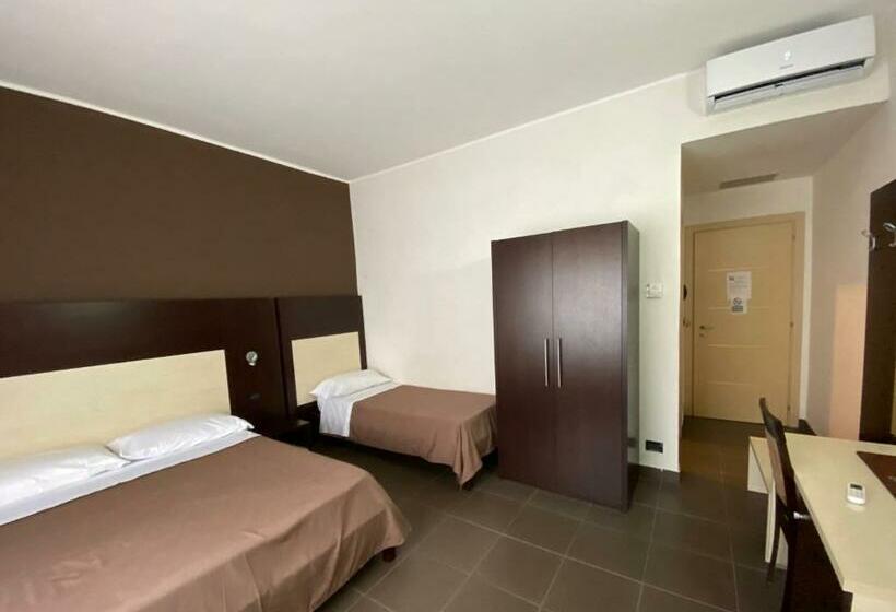 Номер Стандарт Трехместный, Pansini Hotel Residence