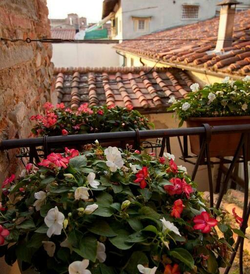 اتاق استاندارد سه نفره, B&b Canto Alla Porta Vecchia
