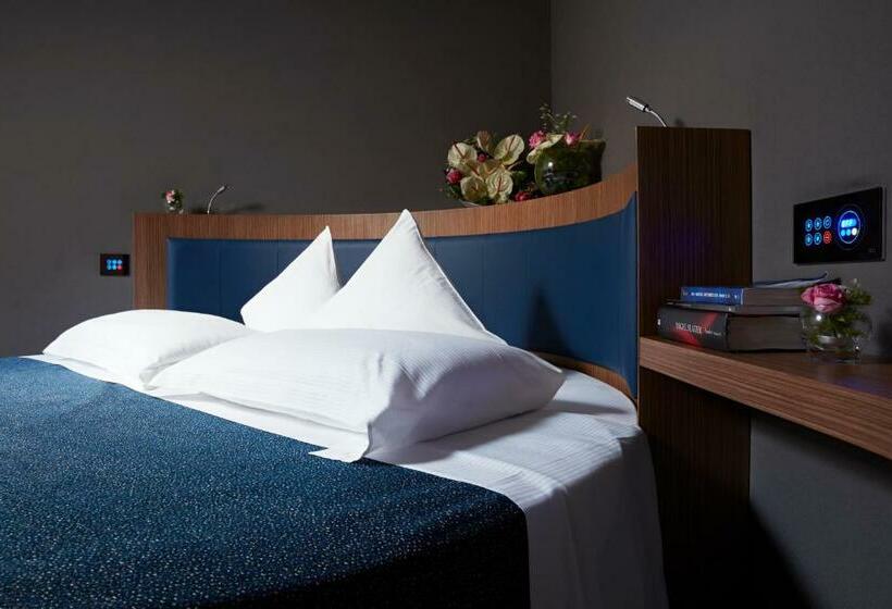 Junior Suite con Idromassaggio, The Building