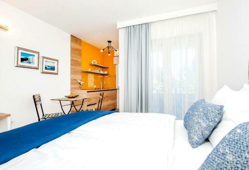استودیو استاندارد با بالکن, Villa Marea