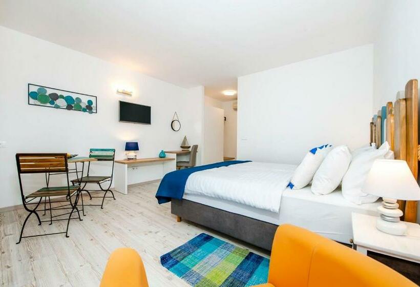 استودیو استاندارد با بالکن, Villa Marea