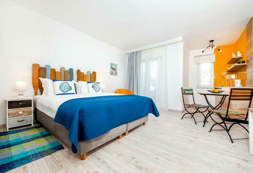 استودیو استاندارد با بالکن, Villa Marea