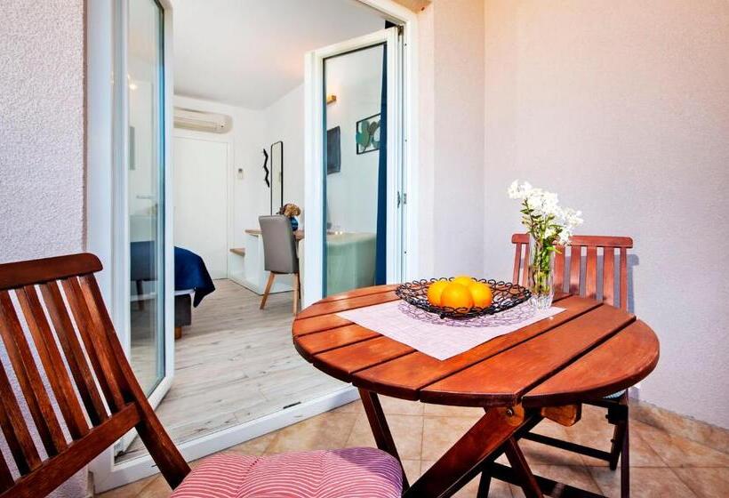 اتاق استاندارد با بالکن, Villa Marea