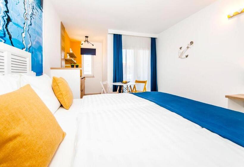 استودیو استاندارد با بالکن, Villa Marea