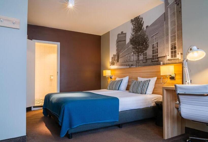 اتاق استاندارد چهار تخته, Stadshotel De Klok