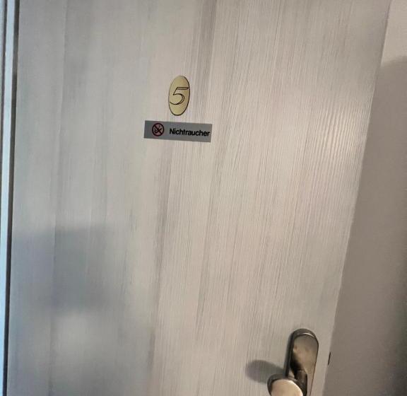 Номер Стандарт, Pension K.krause