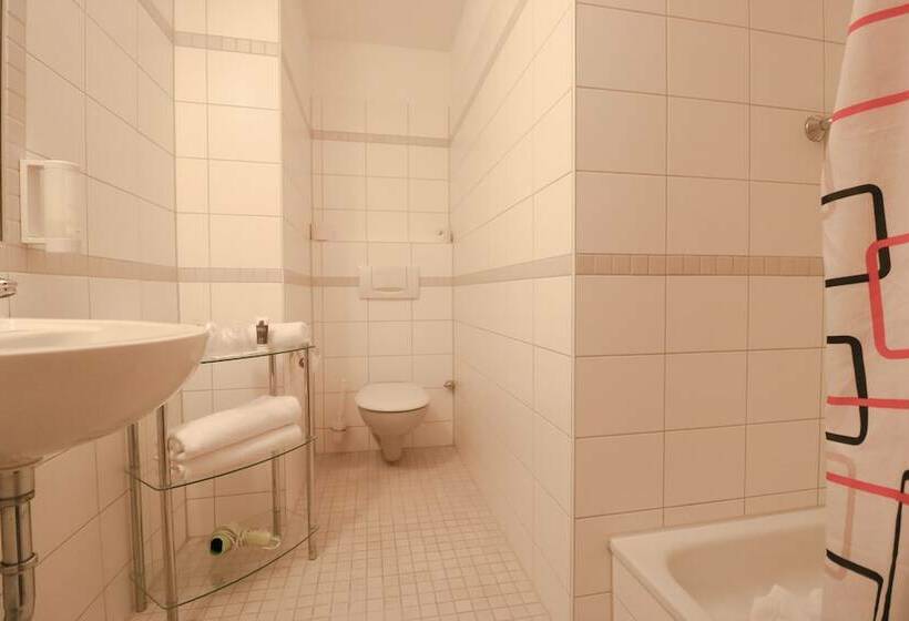 Номер Стандарт, Petul Apart Hotel Ernestine