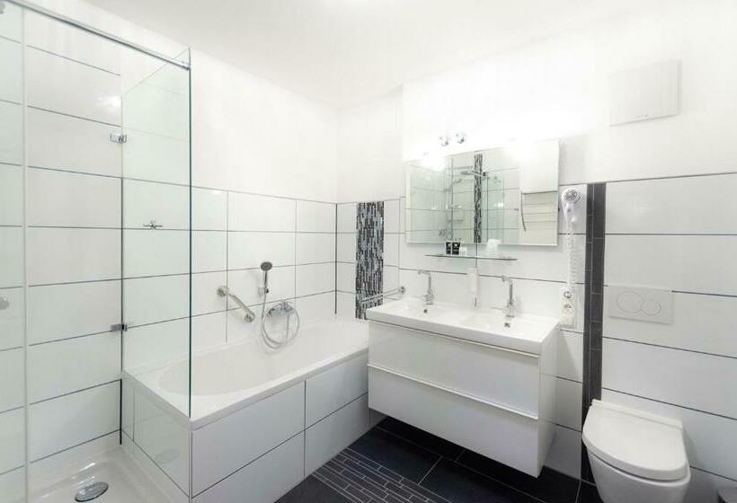سوییت, Arthotel Ana Aura
