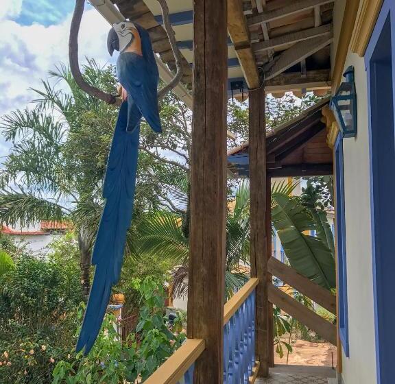 Трехместный Номер Стандарт Вид на Бассейн, Arraial Velho Pousada Tematica