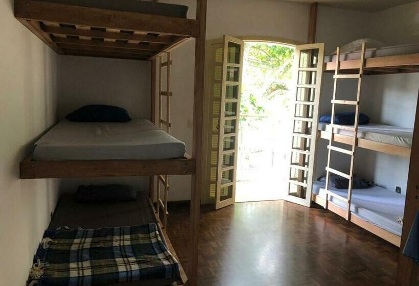 공동 객실, Hostel Wanderlust