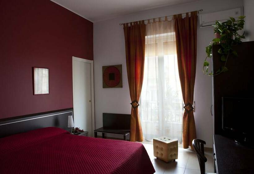 Habitación Triple Estándar, Vado Al Massimo