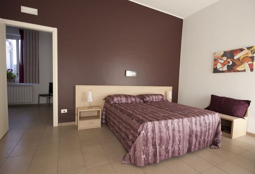 Habitación Triple Estándar, Vado Al Massimo