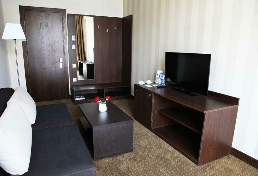 Quarto Familiar, Citrus