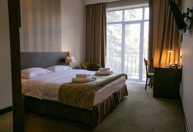 Quarto Estandar, Citrus