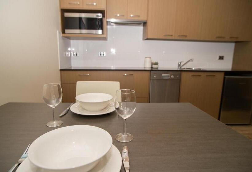 Апартаменты 1 Спальня, Portman House