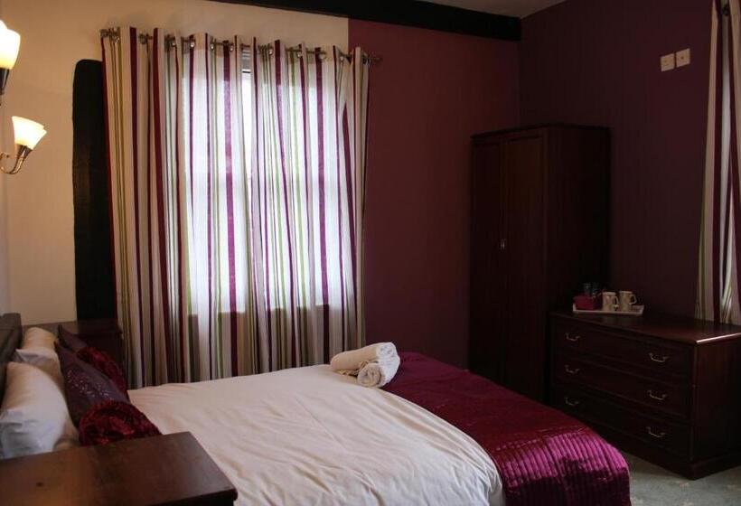 اتاق استاندارد یک نفره, The George Hotel Stansted Airport