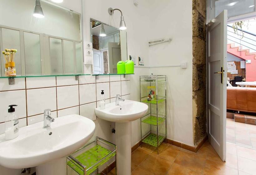 ルームシェアのワンベッド, Bettmar Ecohostel Canarias