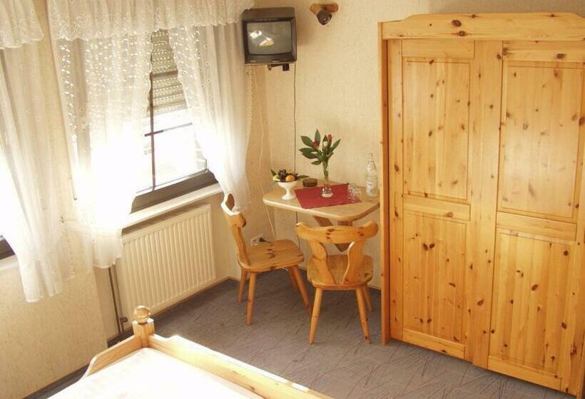 Номер Стандарт, Restaurant Pfaelzer Stuben