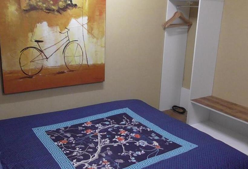 Quarto Economy, Beachside 1770 Yha