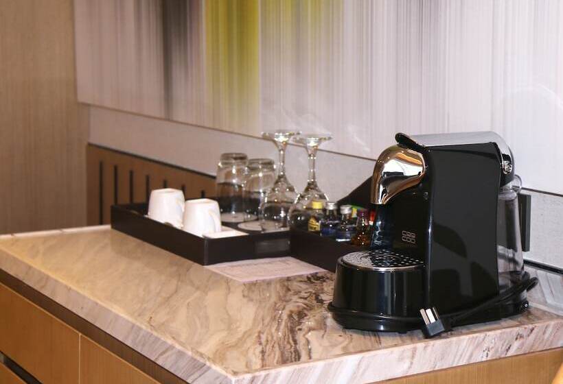 اتاق لوکس با تخت بزرگ, Doubletree By Hilton Hotel Chongqing Nan An
