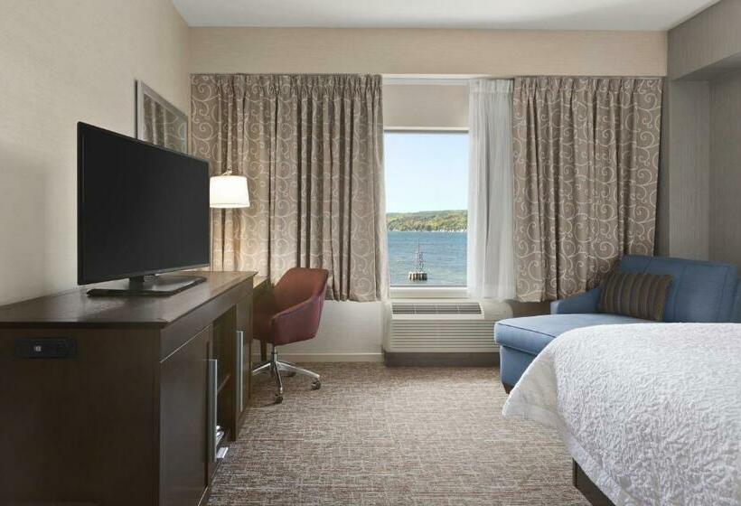 Номер Стандарт Адаптированный для Инвалидов, Hampton Inn Penn Yan