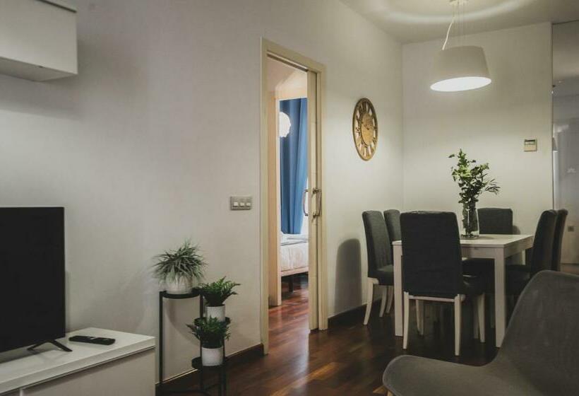 Апартаменты 2 Спальни, Azz Sevilla Torre de La Plata Apartamentos