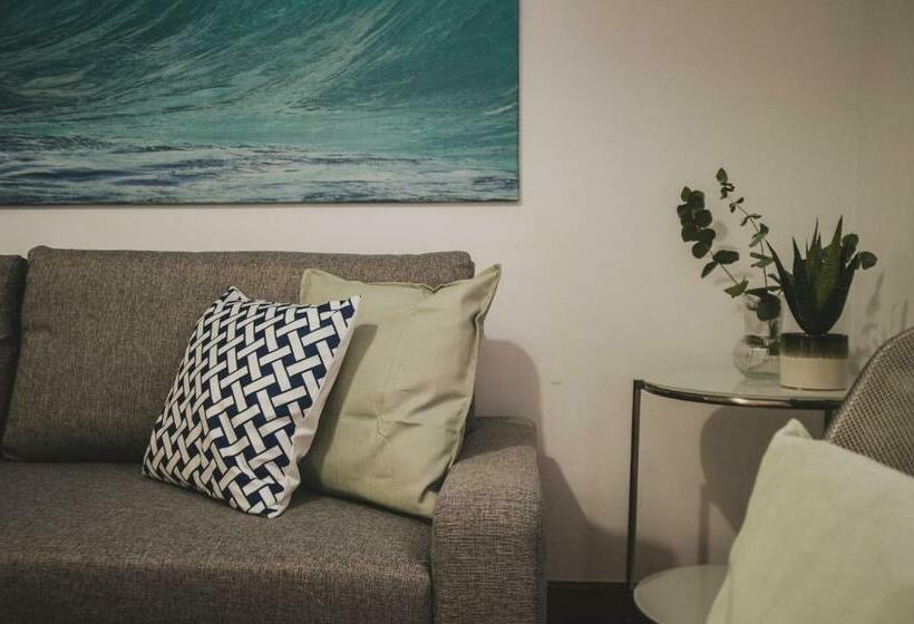 Апартаменты 2 Спальни, Azz Sevilla Torre de La Plata Apartamentos
