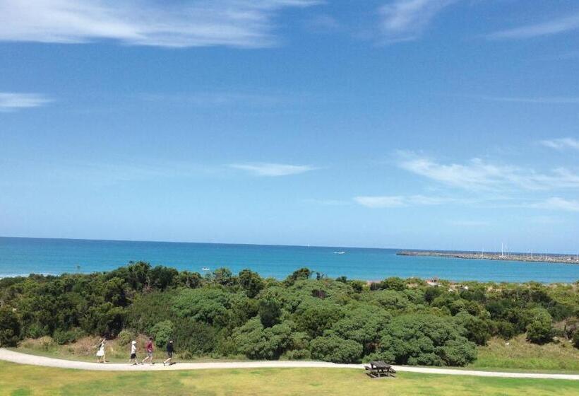 2 Bedrooms Suite Sea View, Apollo Bay Waterfront Motor Inn