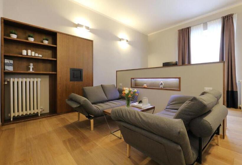 مجموعه ویستا شهر, Antico Centro Suite