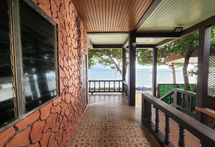 Номер Deluxe Вид на Море с Балконом, Coral Bungalows