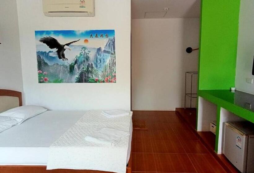 Номер Стандарт Трехместный, Bank Guesthouse
