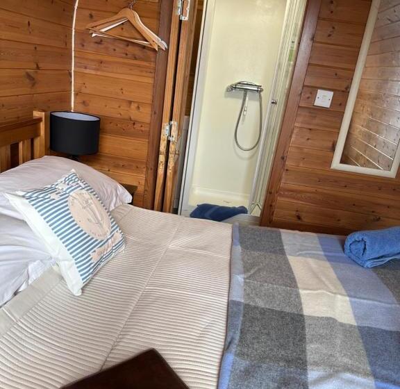 اتاق لوکس با چشم‌انداز دریا, Sea And Mountain View Luxury Glamping Pods Heated