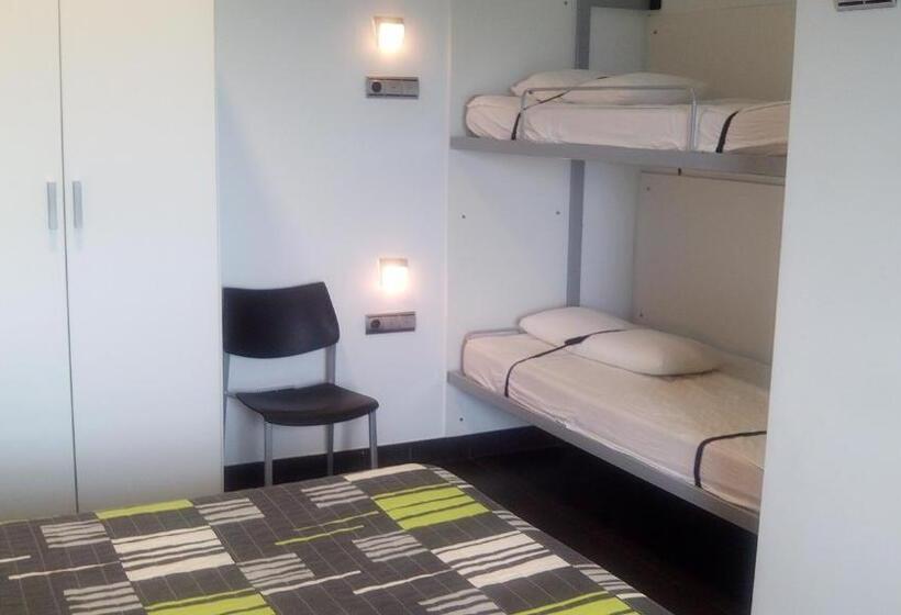 Quarto Familiar, Albergue/auberge Ulia Youth Hostel