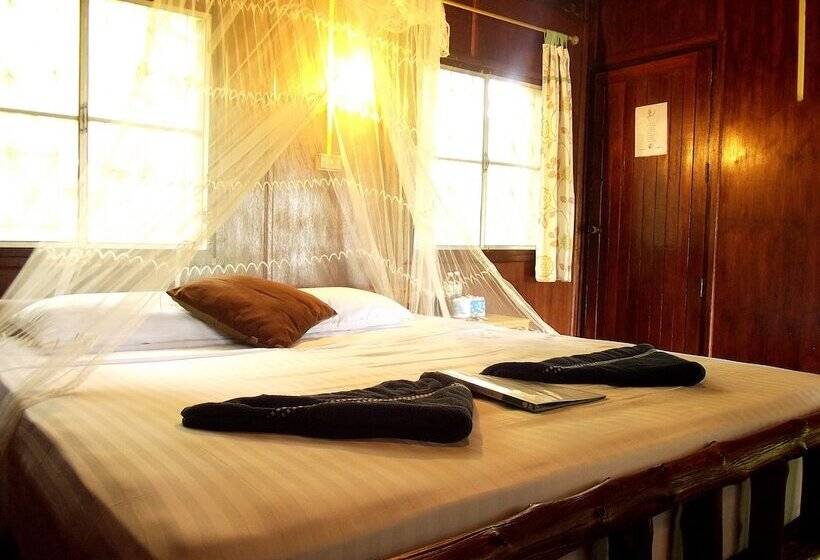 디럭스 방갈로, Koh Tao Royal Resort