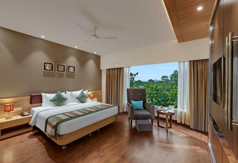 Quarto Club, The Fern Residency Udaipur