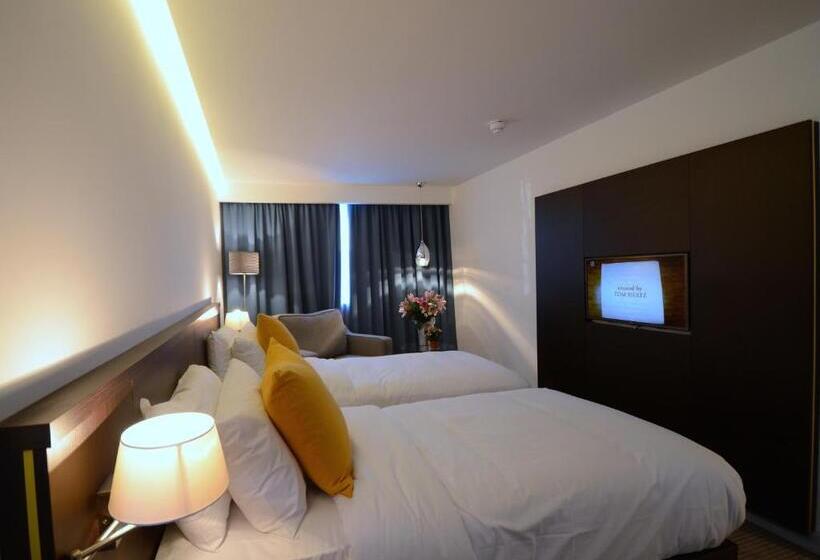 Трехместный Номер Базовый, Pelican London Hotel And Residence