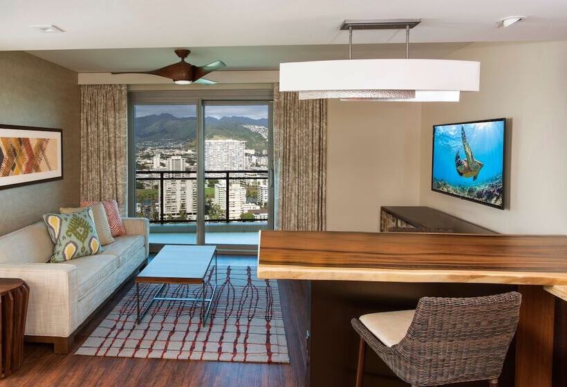 스위트 킹사이즈 침대, Hilton Grand Vac Club The Grand Islander Waikiki Honolulu
