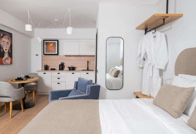 سوییت جونیور, Casa Di Gaga Luxury Suites