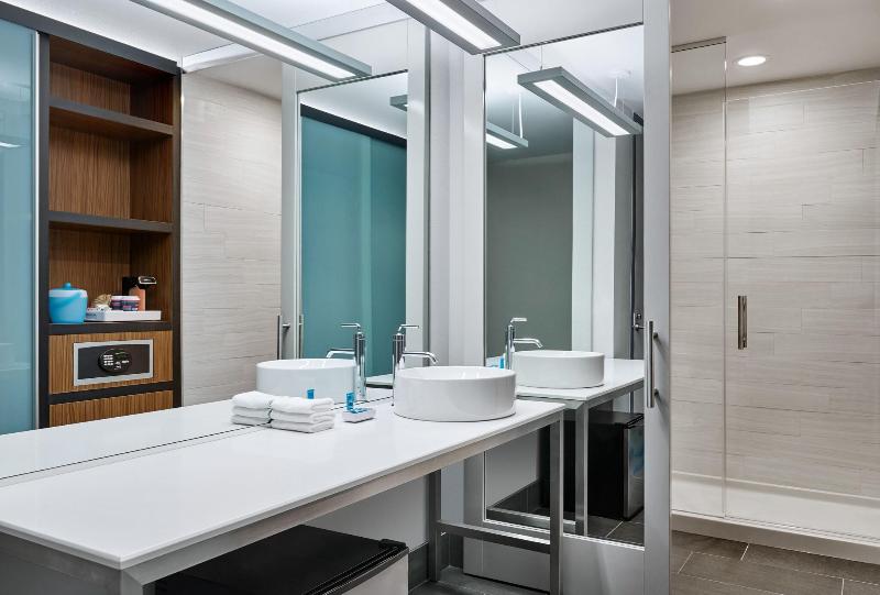 带大床的标准间, Aloft Austin Northwest