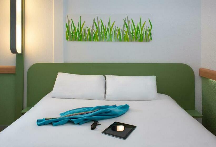 Номер Стандарт Трехместный, Ibis Budget Chambéry Sud Challesleseaux