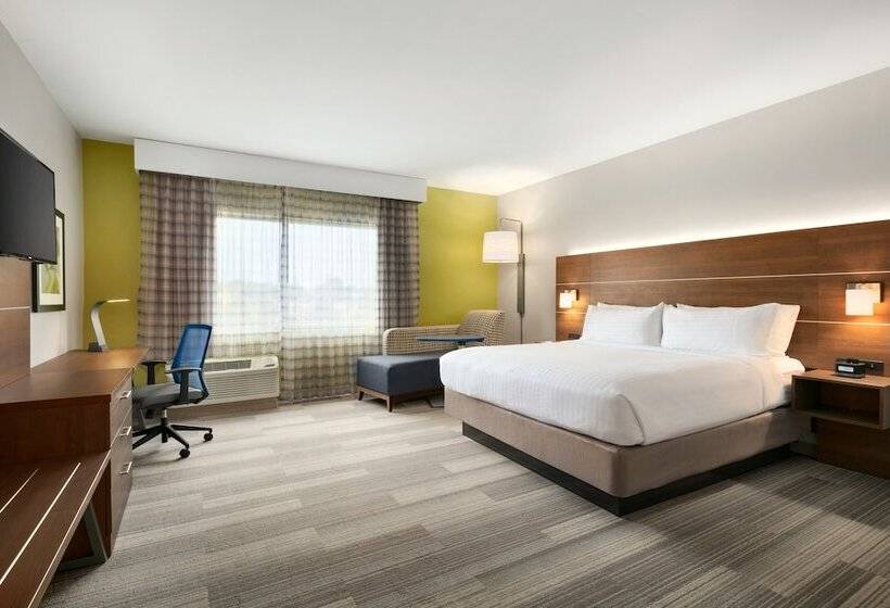 Номер Стандарт, Holiday Inn Express & Suites Salisbury, An Ihg