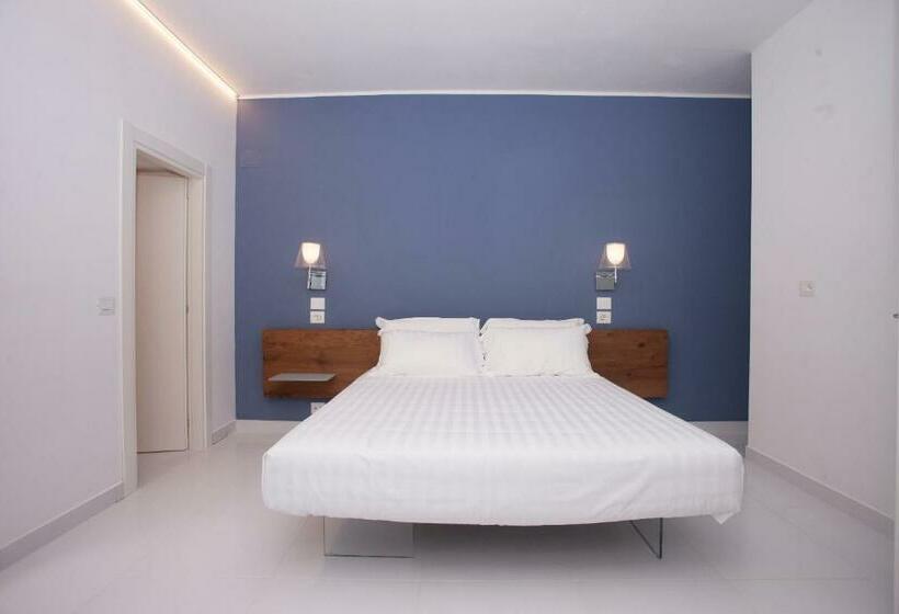 Полулюкс с Балконом, Aquamaris Design Suite & Spa