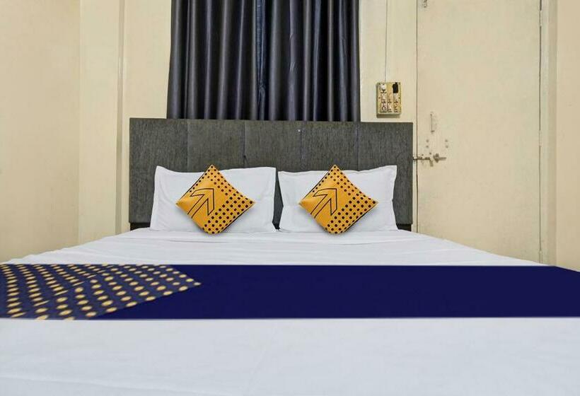 Трехместный Номер Классика, Spot On Hotel Sarkar