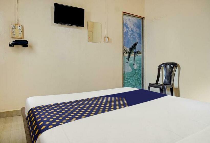 Трехместный Номер Классика, Spot On Hotel Sarkar