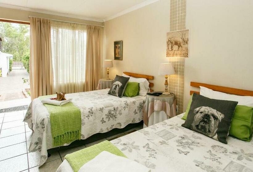 Номер Стандарт Вид на Сад, Langenhoven B And B
