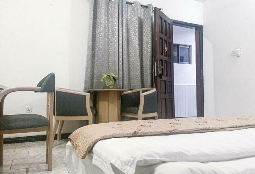 套房, Hill View Hotel West Airport