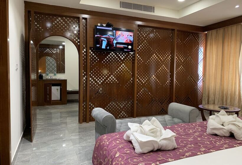 سوئیت پرزیدنت, Hyderabad Grand